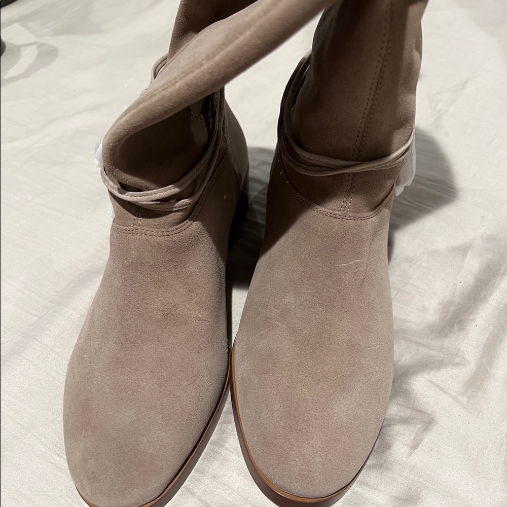 Land’s End tan suede boots size 10B - Picture 6 of 10